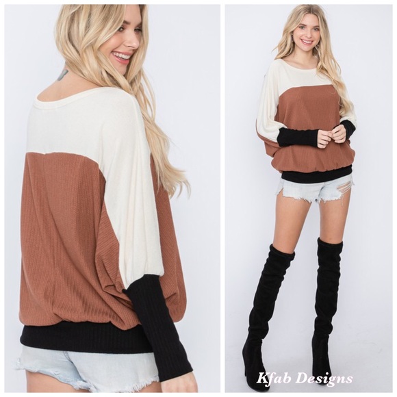 ❤️LAST 1! Oversized Dolman Sleeve Wide Neck Color Block Top! - Picture 5 of 8